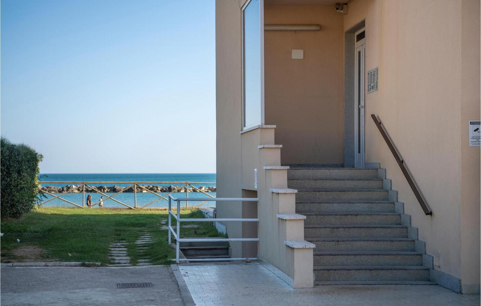 Awesome Apartment In Ortona With Wifi Zewnętrze zdjęcie